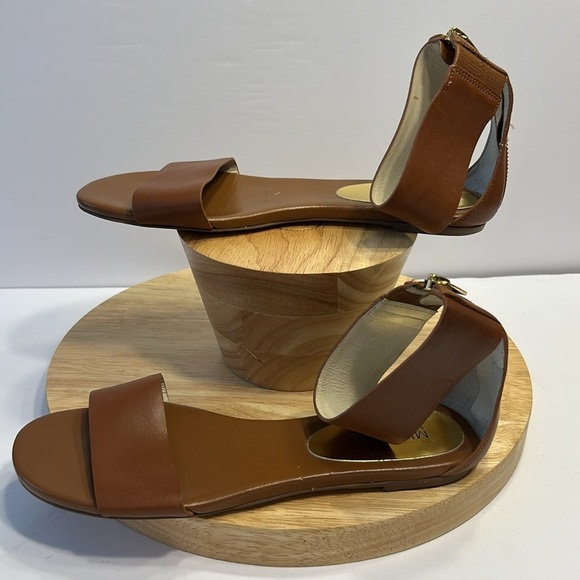 Michael Kors Leather Ankle Strap Sandals Size 8 - Picture 3 of 7